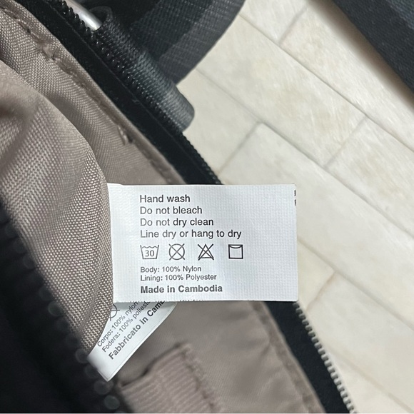 Baggallini Black and Gray Crossbody Bag - Picture 8 of 10